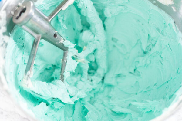 Baking cupcakes - Arina Photography