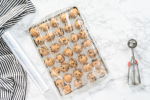 Baking cookies - Arina Photography