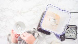 Making crepes - Arina Photography