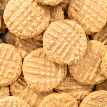 Peanut butter cookies - Arina Photography