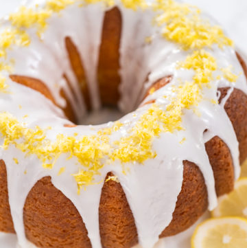 Lemon bundt cake - Arina Photography