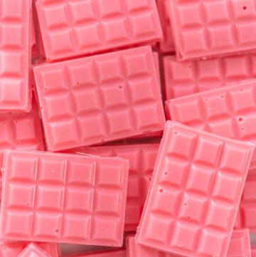 Mini pink chocolates - Arina Photography