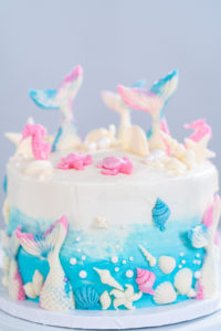 Mermaid themed 3 layer vanilla cake - Arina Photography