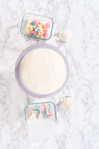 Mermaid themed 3 layer vanilla cake - Arina Photography