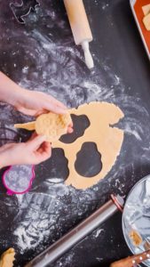 Halloween baking - Arina Photography