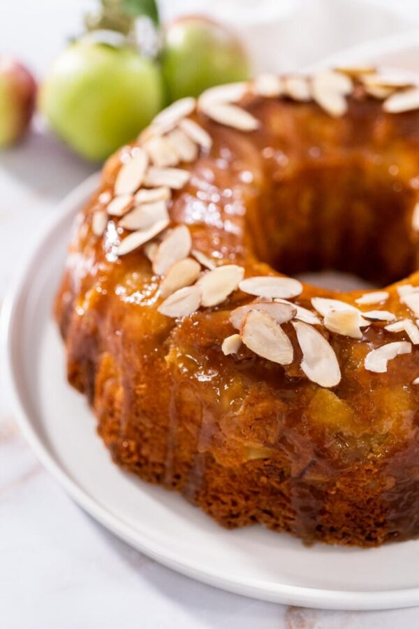 Apple bundt cake with caramel glaze - Arina Photography