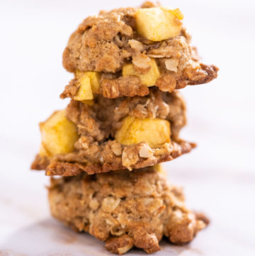 Apple oatmeal cookies - Arina Photography
