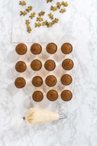 Gingerbread cupcakes - Arina Photography