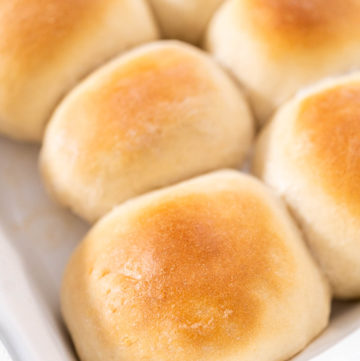 Dinner rolls - Arina Photography