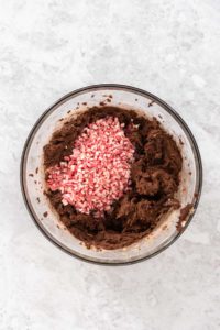 Chocolate cookies with peppermint chips - Arina Photography