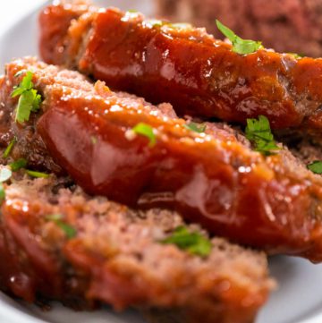 Classic meatloaf - Arina Photography