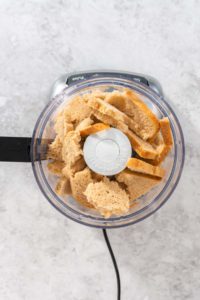 Bread crumbs - Arina Photography