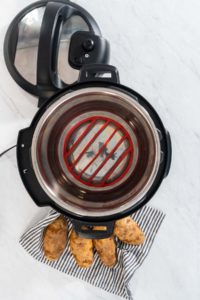 Pressure Cooker Baked Potatoes - Arina Photography