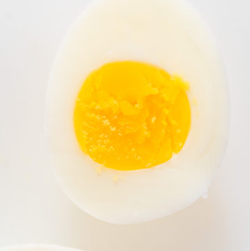 Hard boiled eggs - Arina Photography