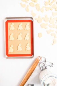 Baking cookies - Arina Photography