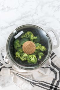 Steamed broccoli - Arina Photography