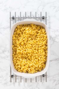 Macaroni and cheese with broccoli - Arina Photography