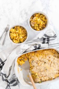 Macaroni and cheese with broccoli - Arina Photography