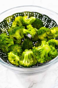 Steamed broccoli - Arina Photography