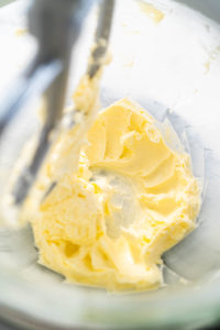 Lemon Buttercream - Arina Photography