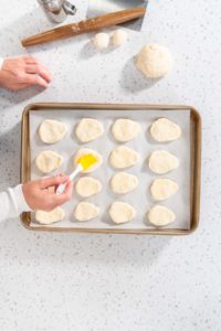 Homemade naan dippers - Arina Photography