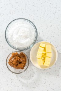 Dulce de leche buttercream frosting - Arina Photography