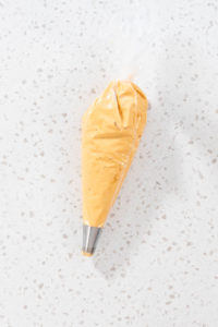 Dulce de leche buttercream frosting - Arina Photography