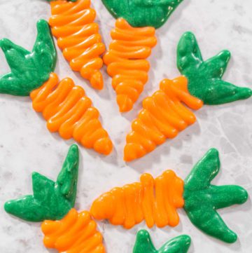 Carrot bundt cake with cream cheese frosting - Arina Photography