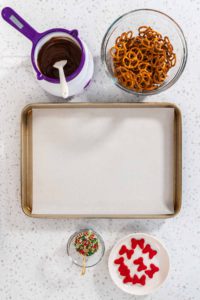 Chocolate Pretzel Christmas Wreath - Arina Photography