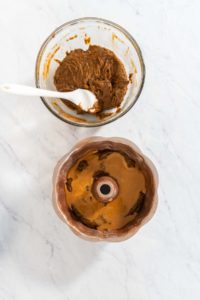 Gingerbread bundt cake with caramel filling - Arina Photography