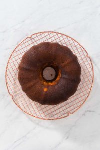 Gingerbread bundt cake with caramel filling - Arina Photography