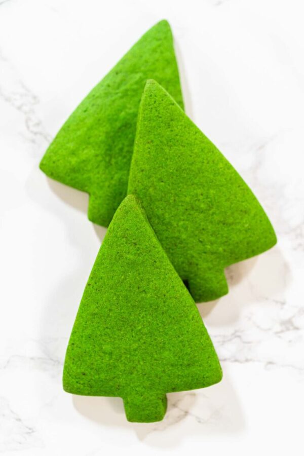 Festive Green Gingerbread Cookies for Holiday Baking - Arina Photography
