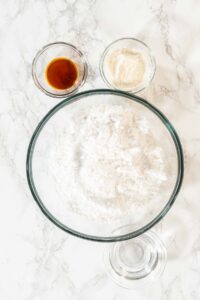 Making Simple White Royal Icing for Cookie Decorating - Arina Photography