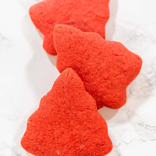 Festive Red Gingerbread Cookies for the Holidays - Arina Photography