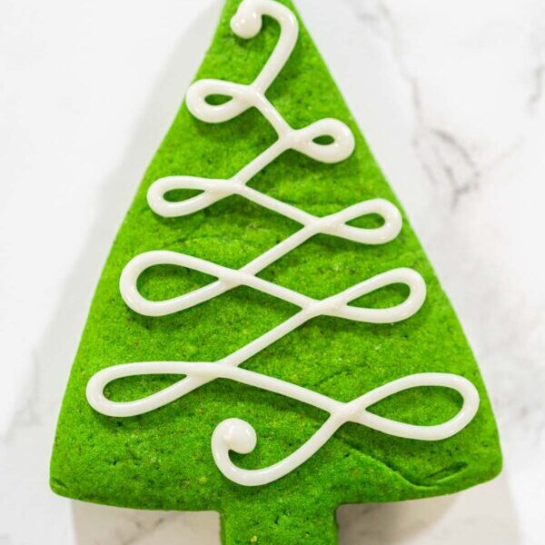 Decorating Festive Christmas Tree Cookies with Royal Icing - Arina Photography
